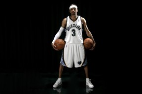 博彩-电竞、NBA、意甲混搭！Doinb乱入德国队，爵士伤情搅局法杯，广州队篮板制胜